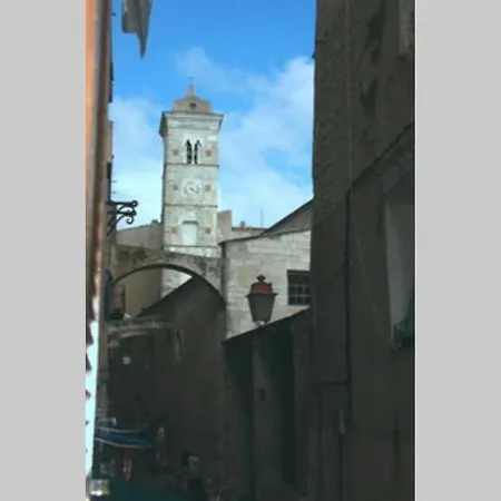 Le Bonifacio (Corsica)